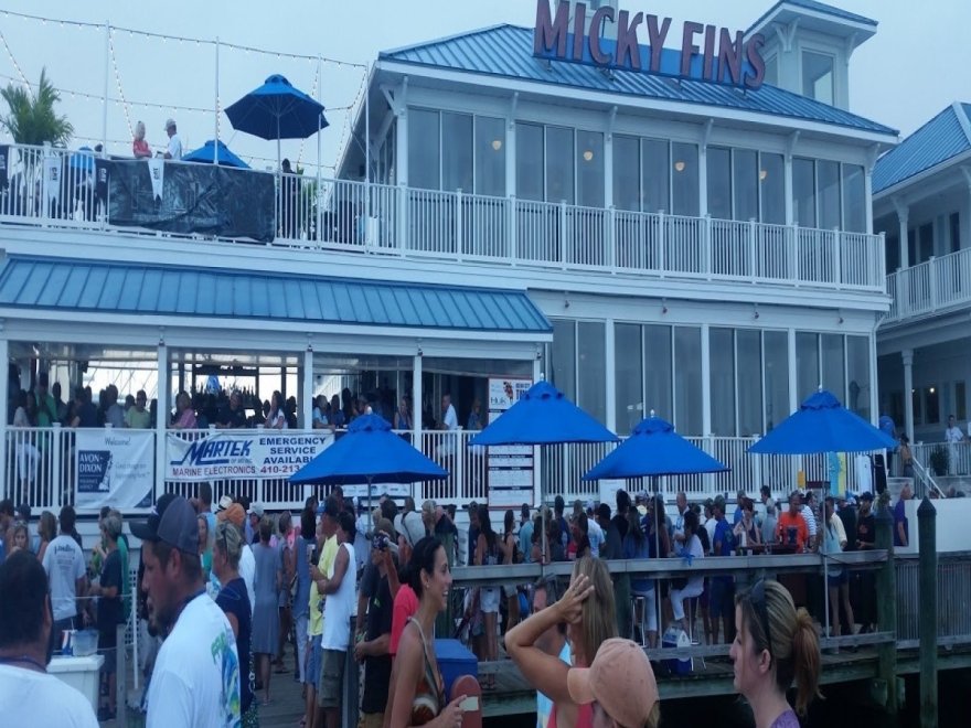 Micky Fins Bar & Grill