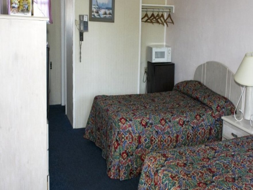 Sea Breeze Inn