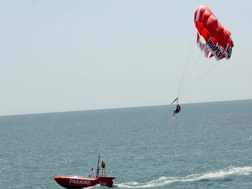 Paradise Watersports - Parasailing, Jet Ski Rentals