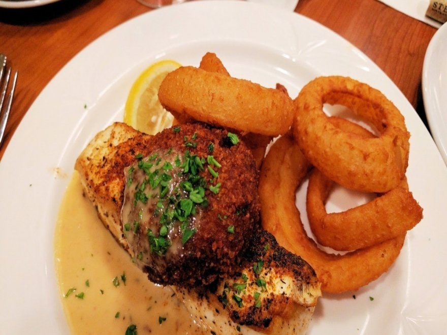 Captain's Table Restaurant and Bar