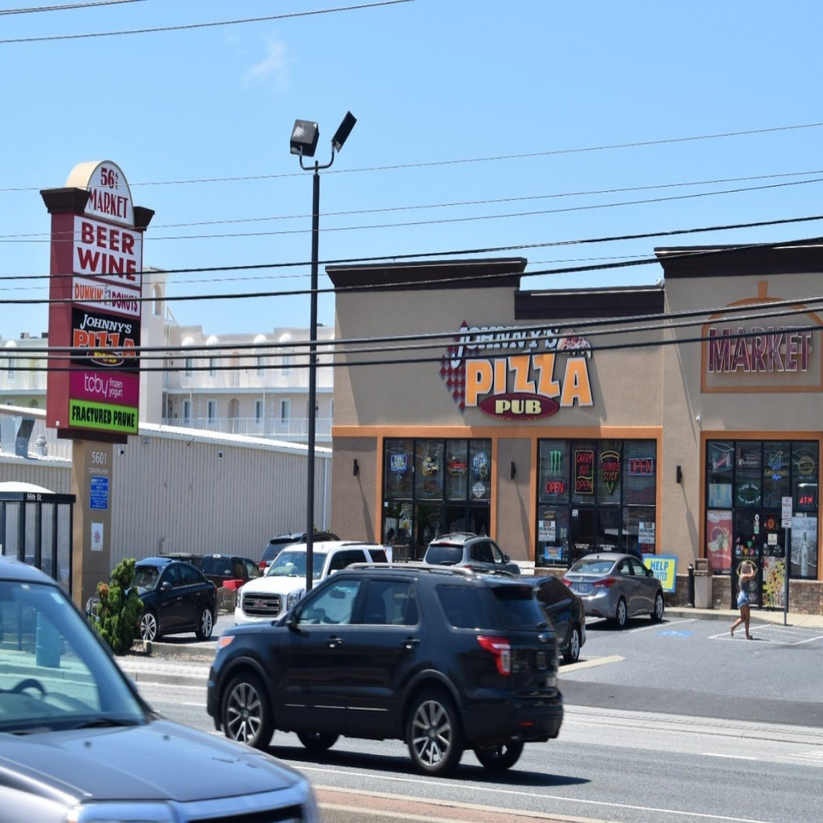 Johnny's Pizza & Pub