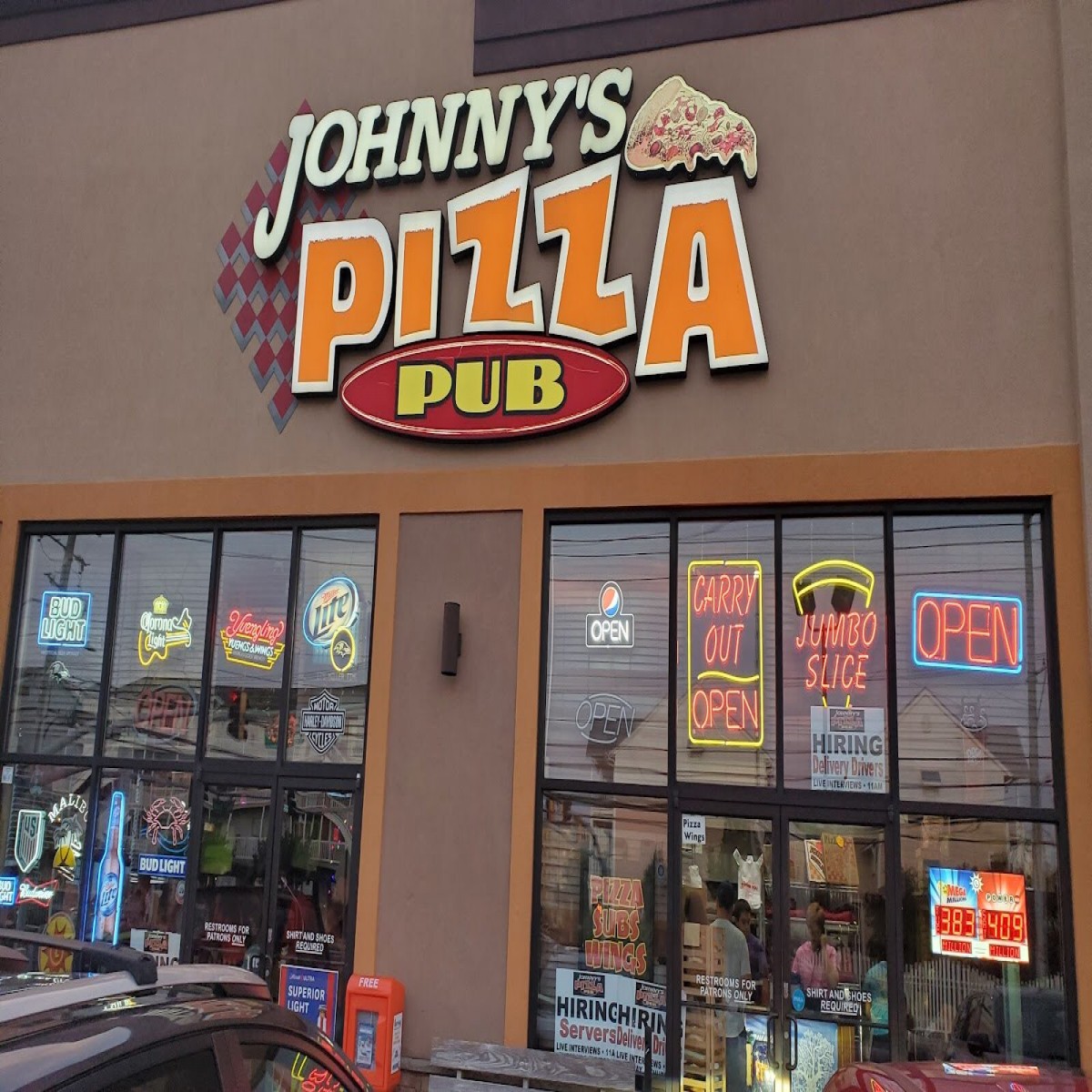 Johnny's - M Johnny's Pizza & Pub | Explore OC