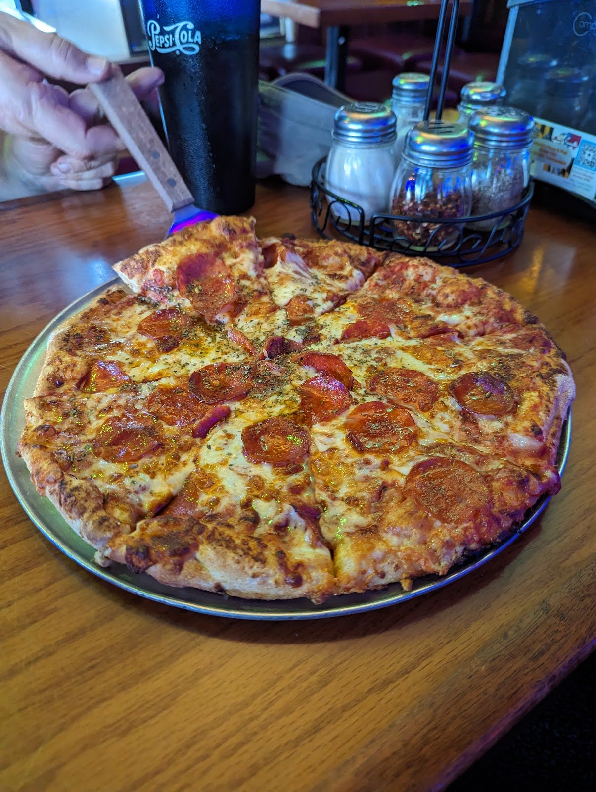 Johnny&#39;s - M Johnny's Pizza & Pub | Explore OC