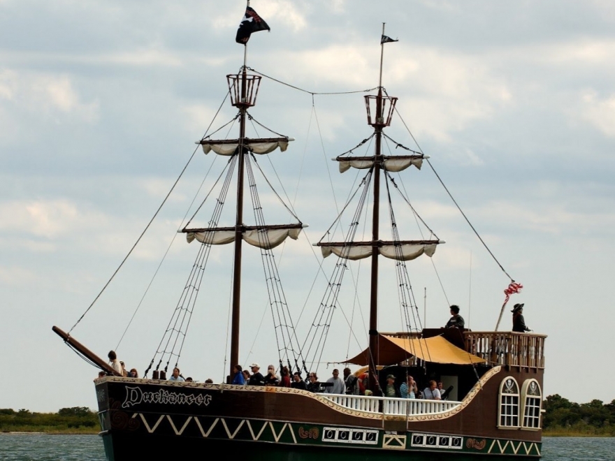 The Duckaneer Pirate Ship