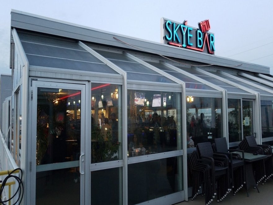 Skye Bar & Grille