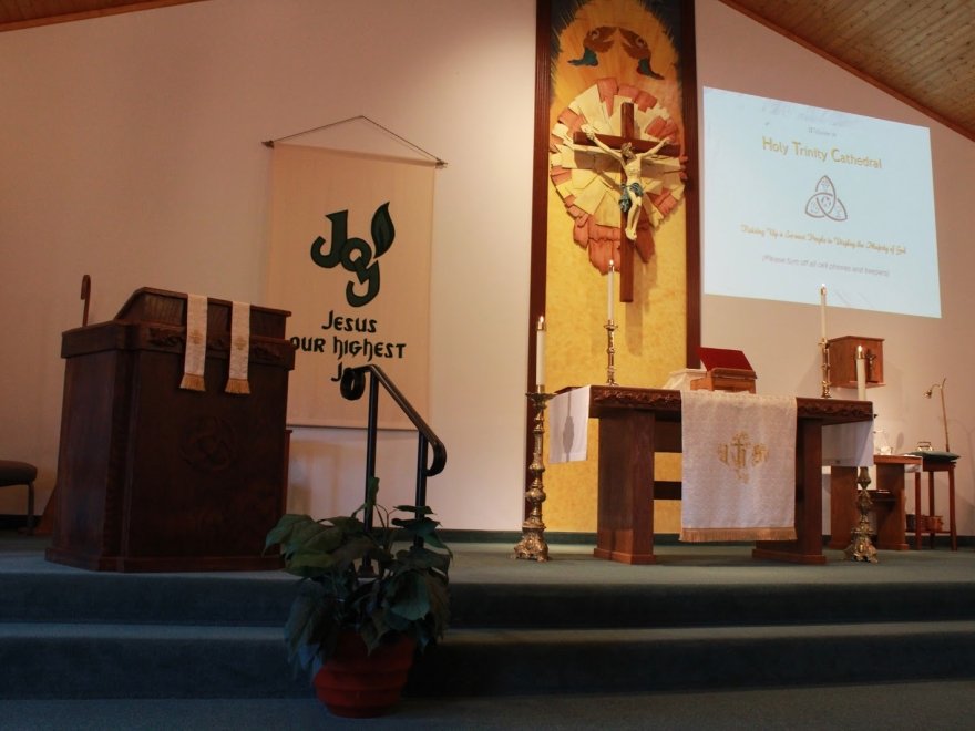 Holy Trinity Cathedral (Anglican)