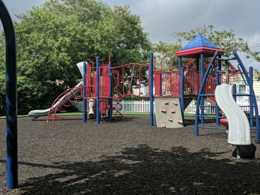 Robin Drive Park & Playground