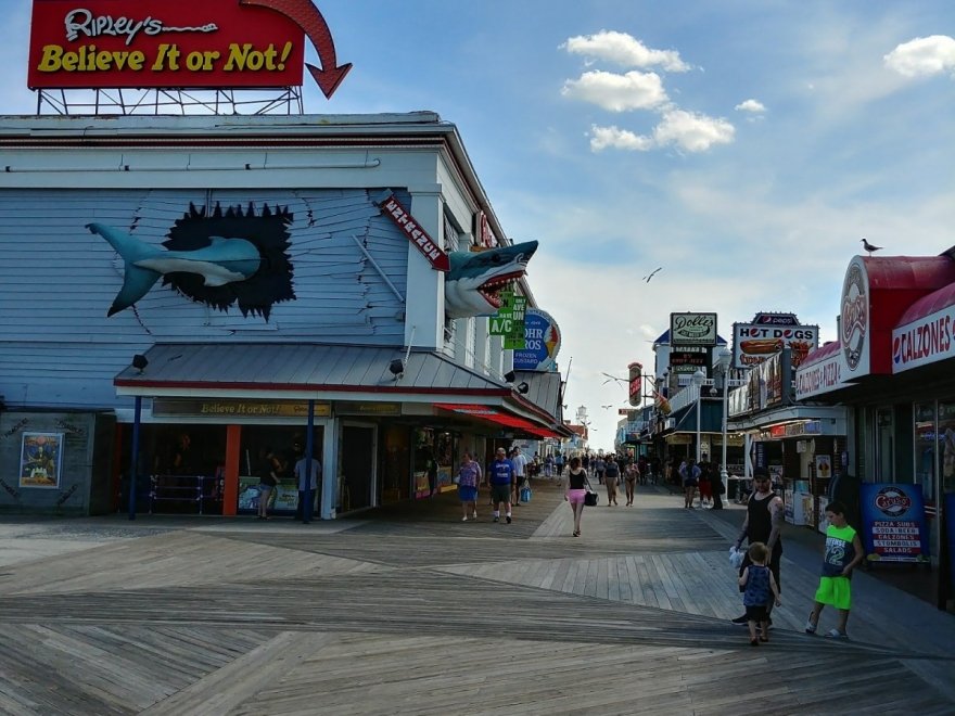 Jolly Roger at the Pier