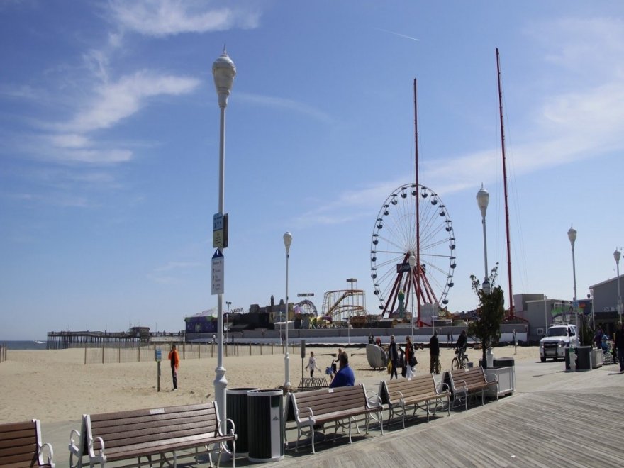 Jolly Roger at the Pier