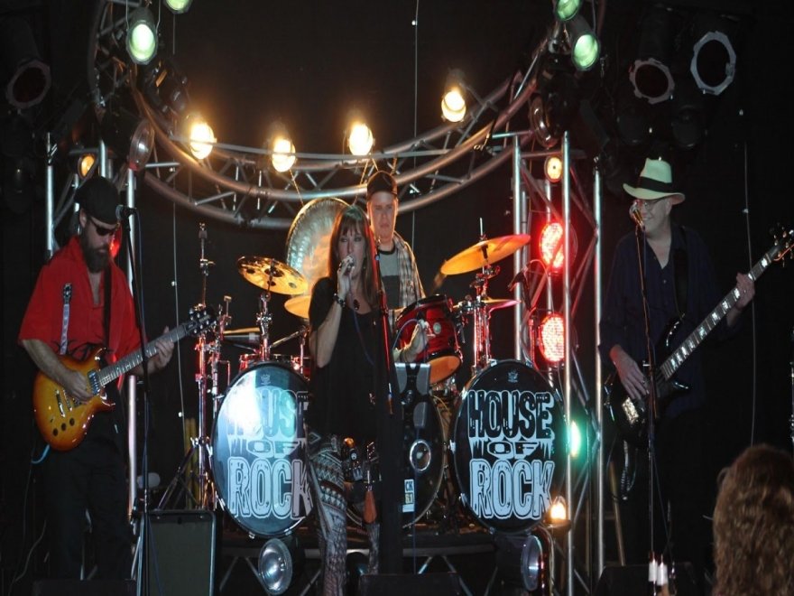 Trader Lee's House Of Rock