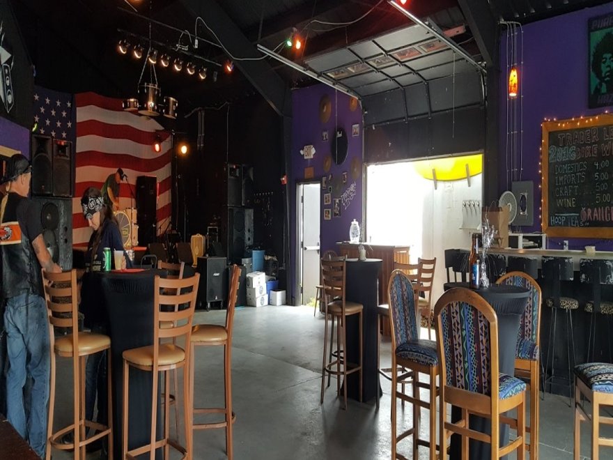 Trader Lee's House Of Rock