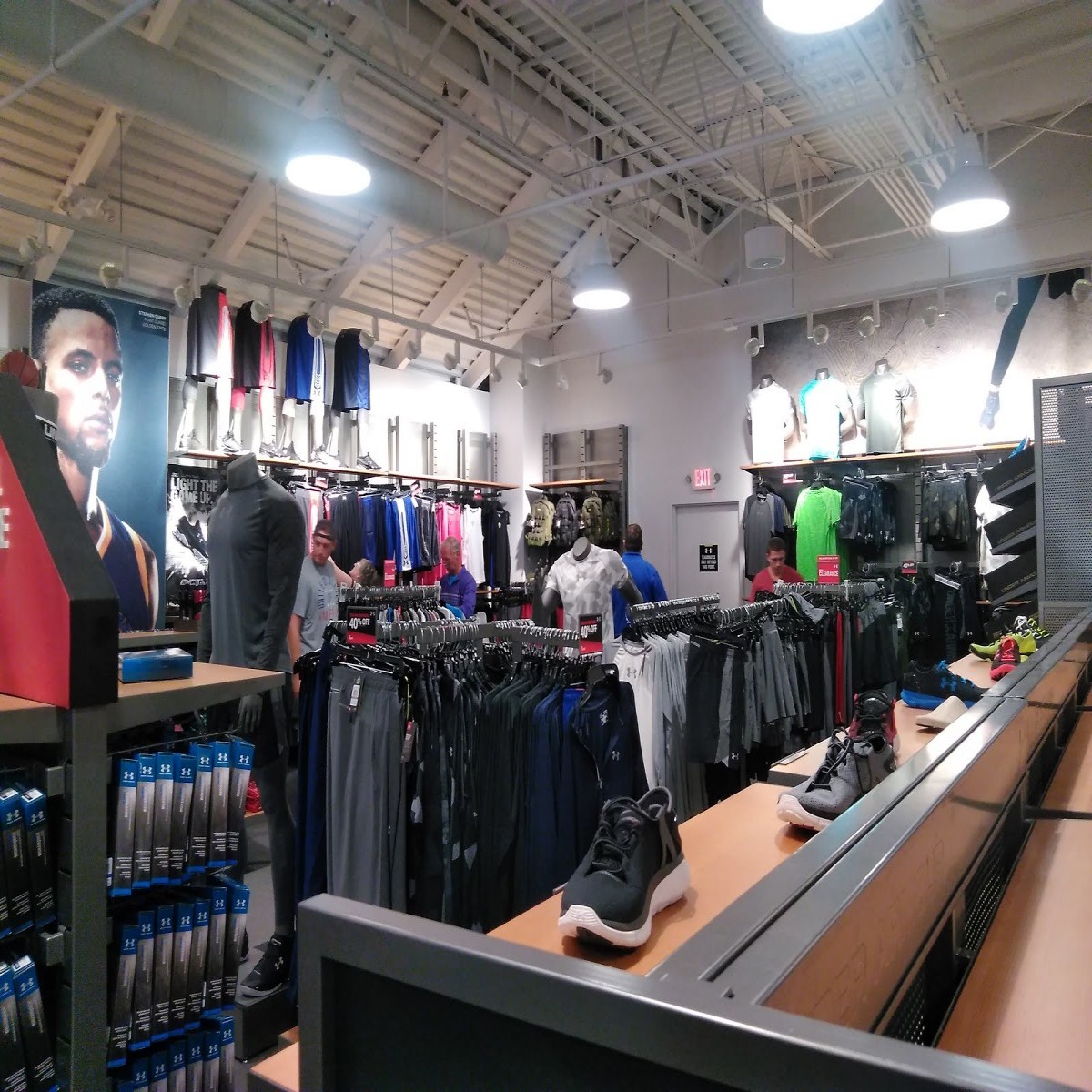 Under armor outlet factory house