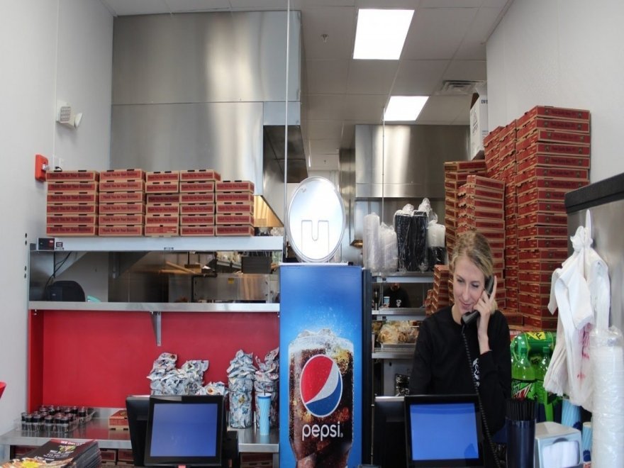 Fox's Pizza (Carryout & Delivery)