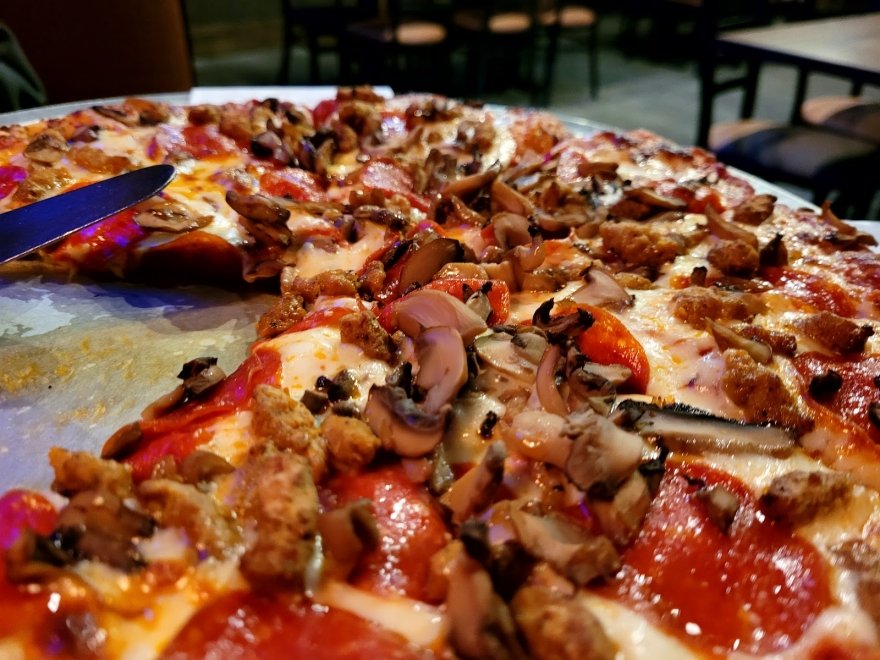 Fox's Pizza (Carryout & Delivery)