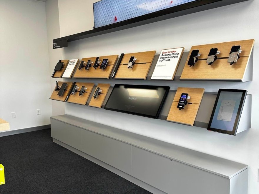 Verizon Authorized Retailer - TCC