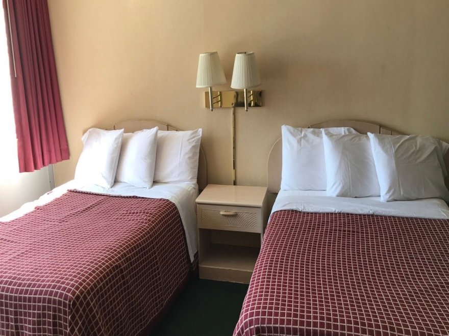 Simple Life Motel