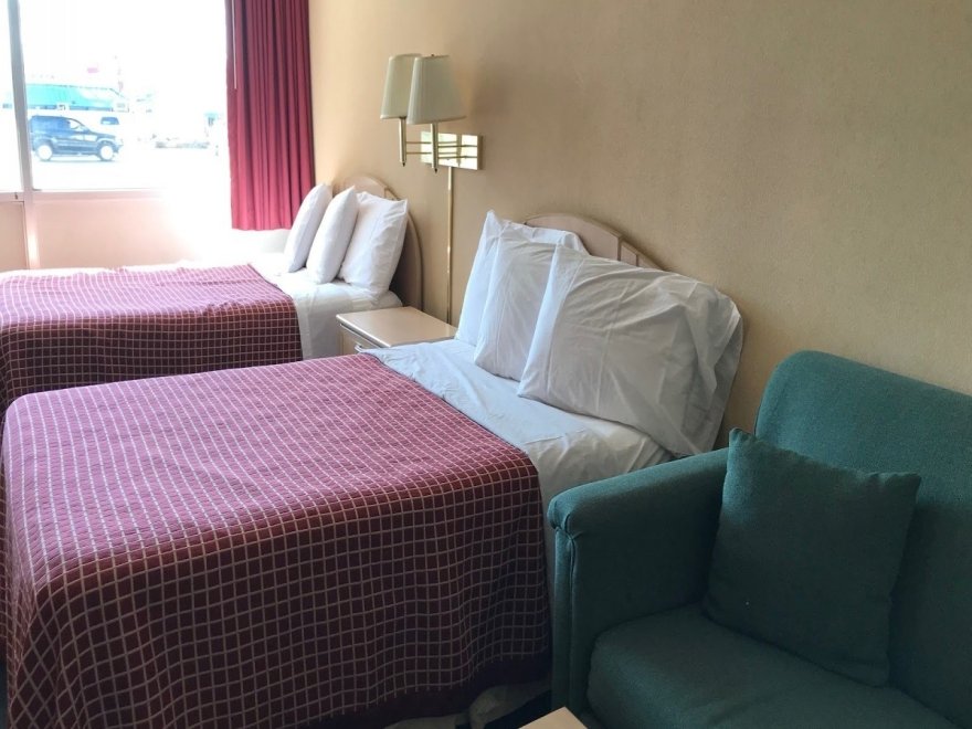 Simple Life Motel