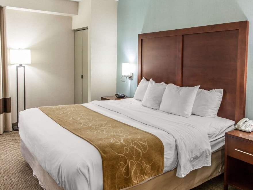 Comfort Suites