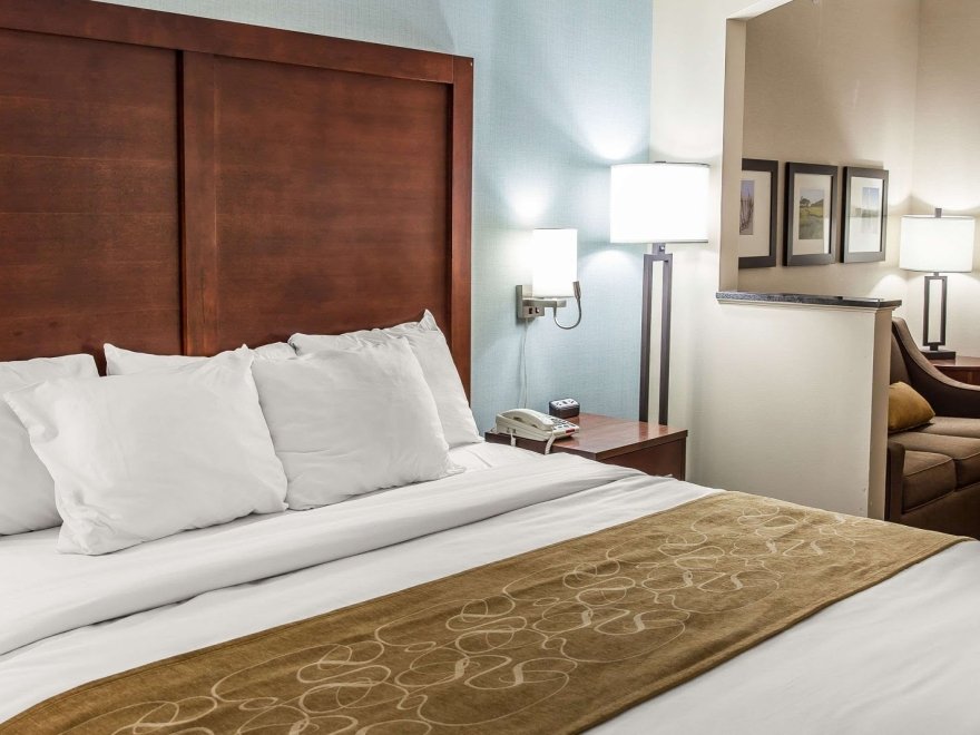 Comfort Suites