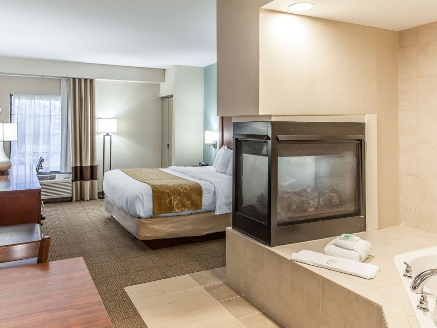 Comfort Suites