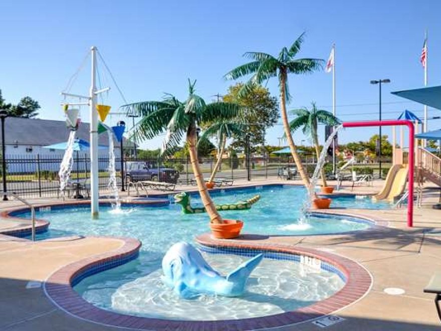 Comfort Suites