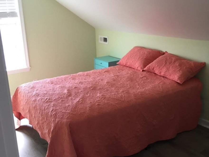 Commander Beach House Hotel