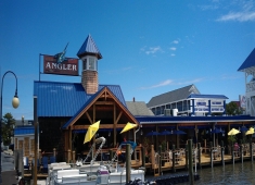 Captain Bill Buntings Angler Restaurant & Boat