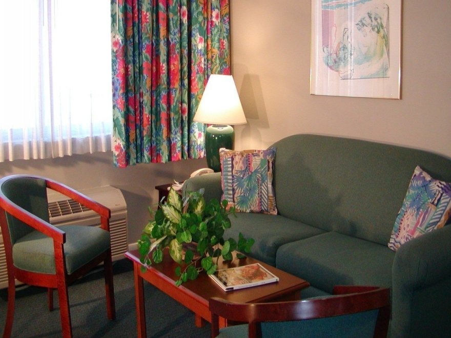 StayinOC.com 