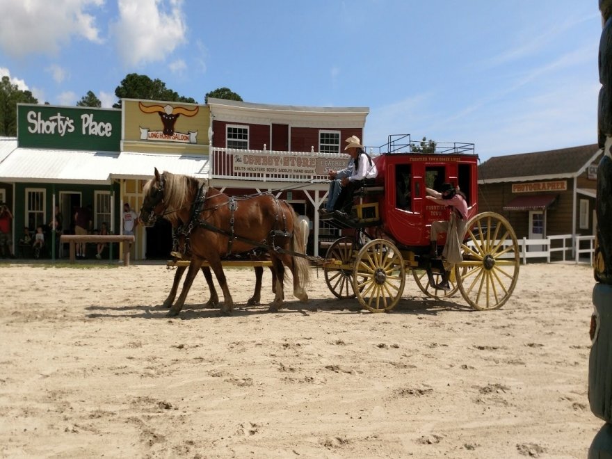 Sun Outdoors Frontier Town Water Park