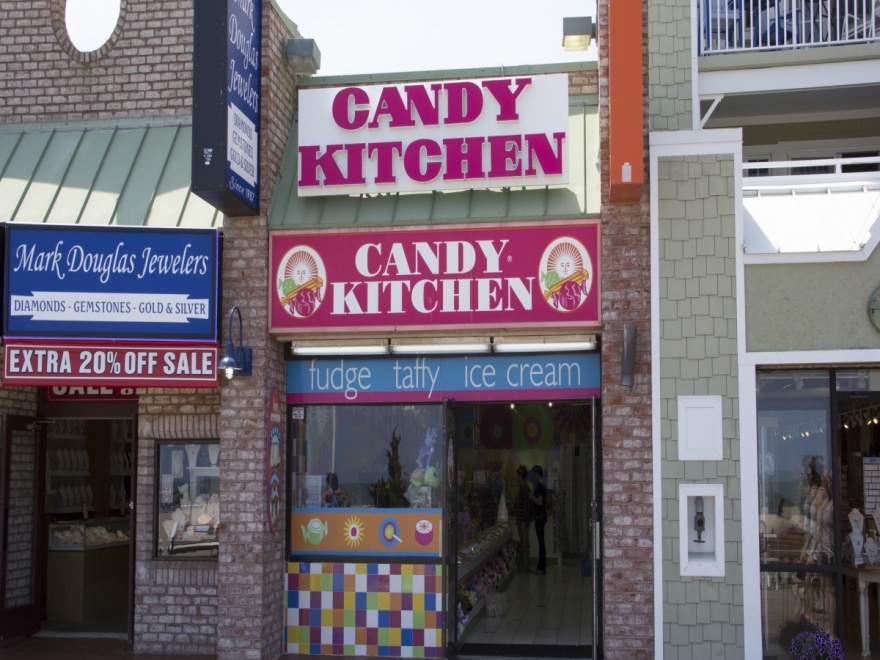 Candy Kitchen on 2nd Street
