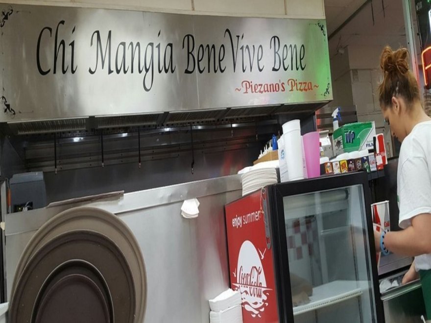 Piezano's Pizza