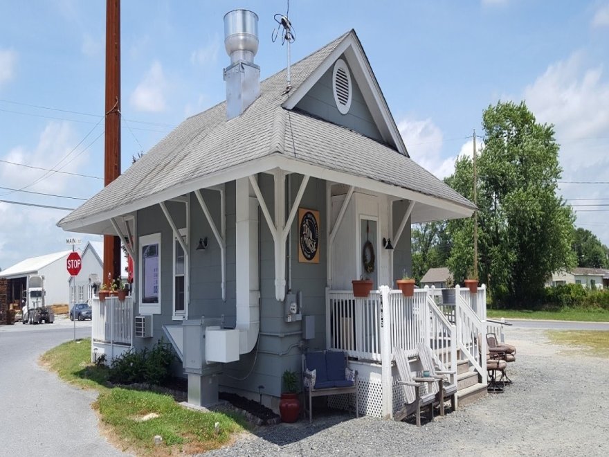 The Iron Horse Coffee House & Eatery