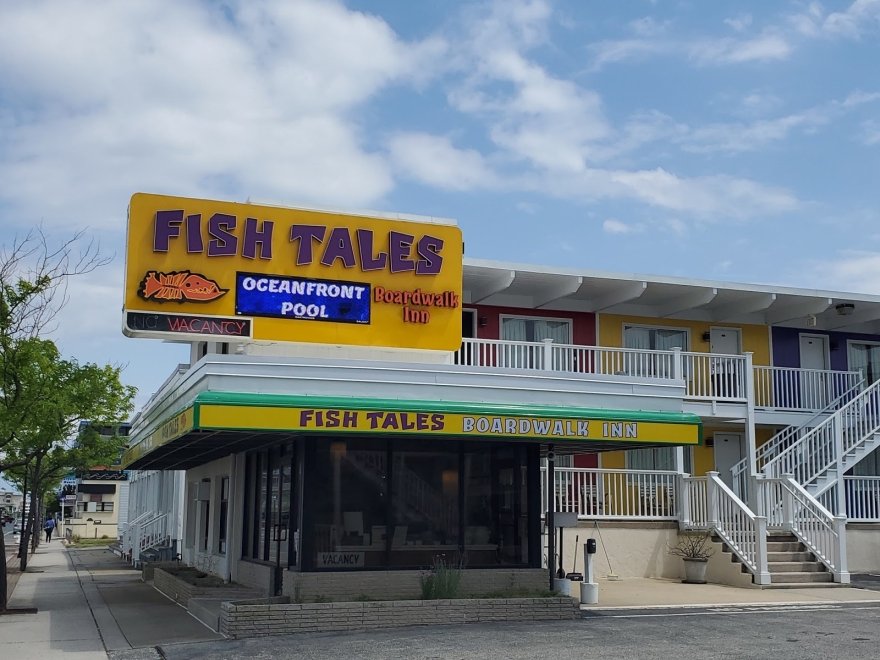 Fish Tales Boardwalk Inn