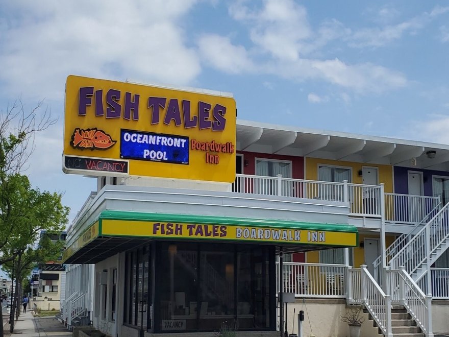 Fish Tales Boardwalk Inn