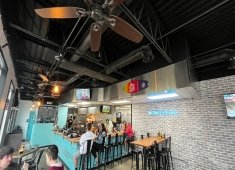 Surfin Betty’s Burger Bar