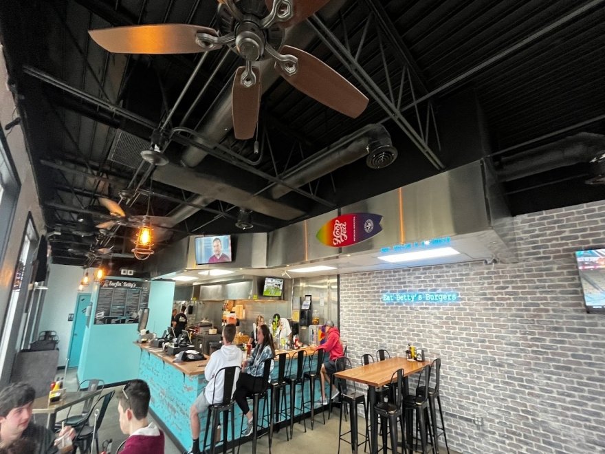 Surfin Betty’s Burger Bar