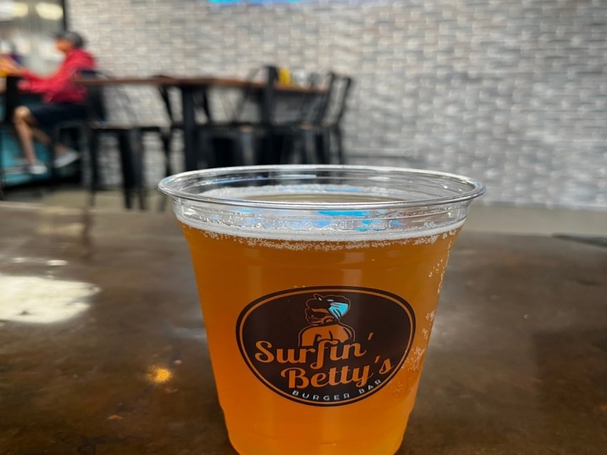 Surfin Betty’s Burger Bar