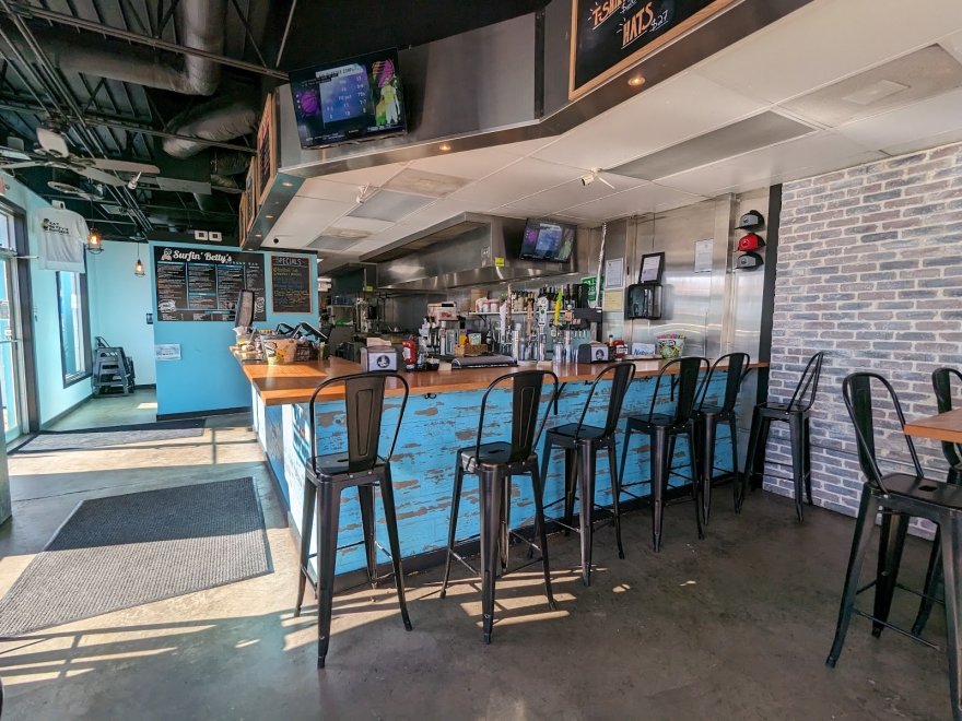 Surfin Betty’s Burger Bar
