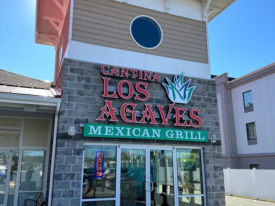 Cantina Los Agaves Mexican Grill