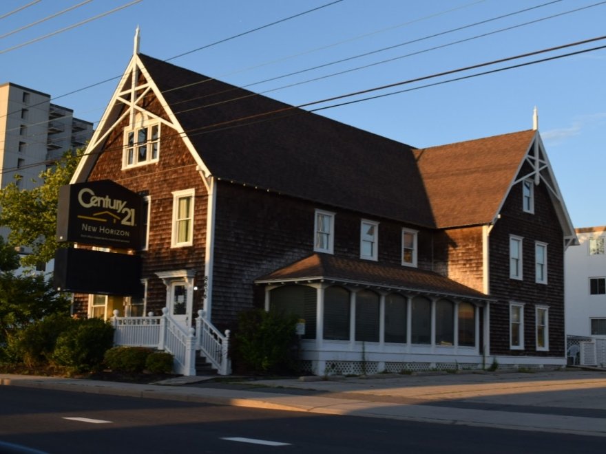 CENTURY 21 New Horizon