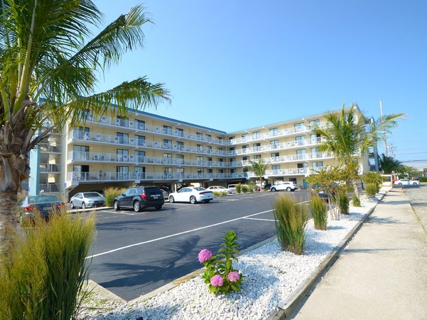 Coastal Palms Beach Hotel