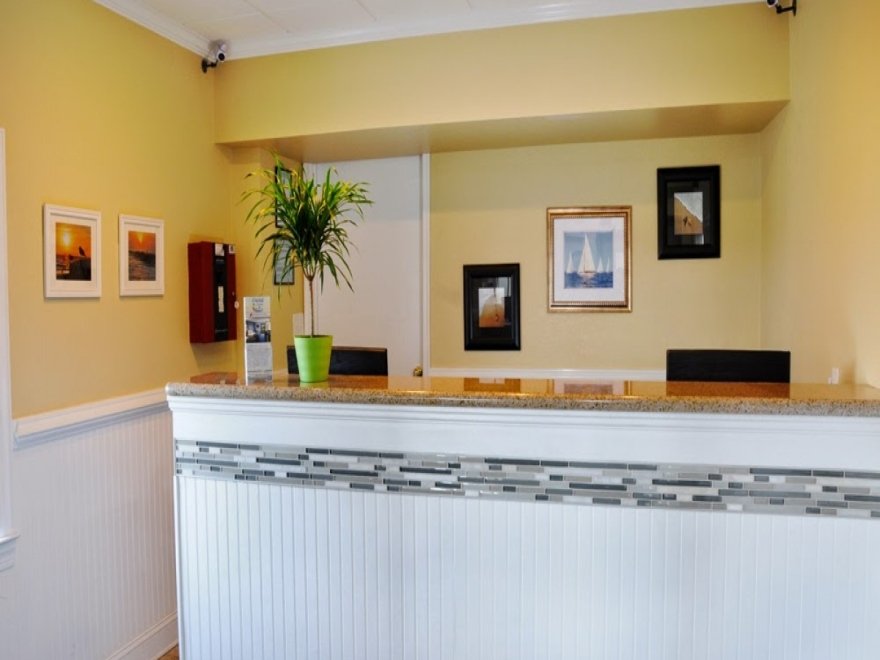 Coastal Palms Beach Hotel