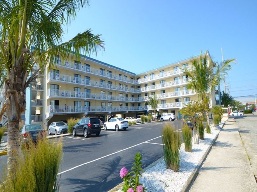 Coastal Palms Beach Hotel