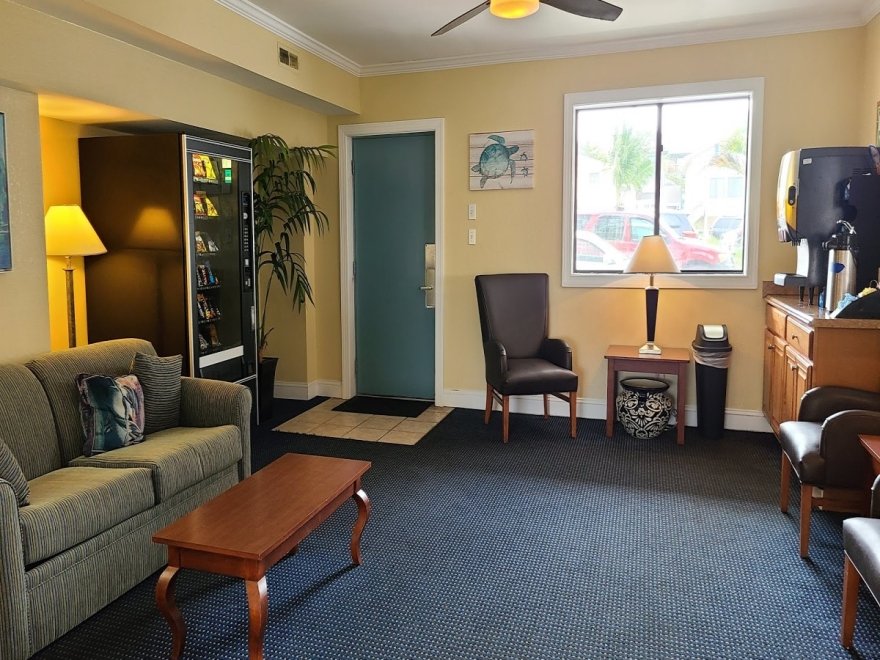 Coastal Palms Beach Hotel