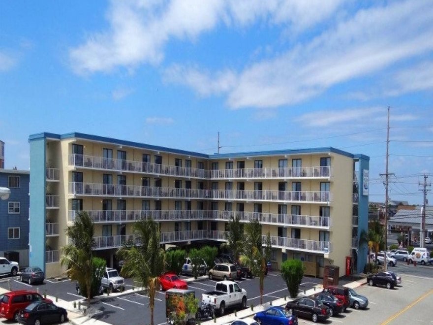 Coastal Palms Beach Hotel