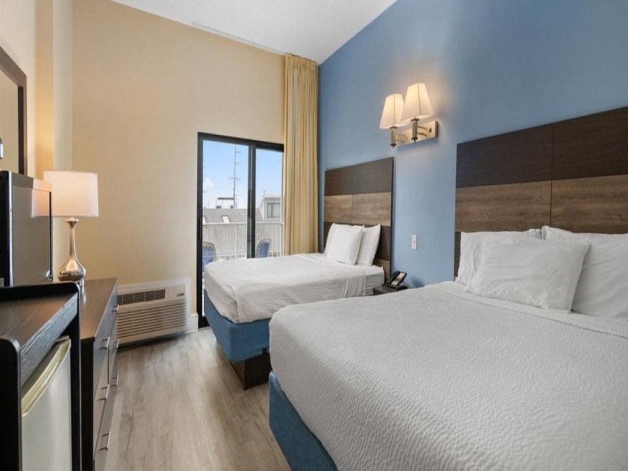 Coastal Palms Beach Hotel