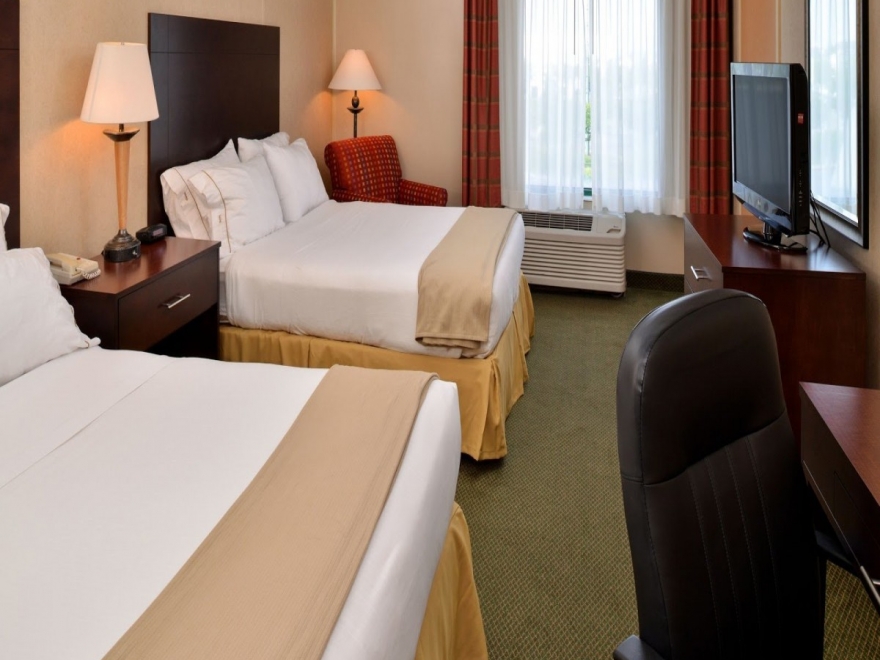 Holiday Inn Express & Suites Ocean City
