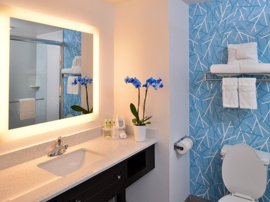 Holiday Inn Express & Suites West Ocean City, an IHG Hotel