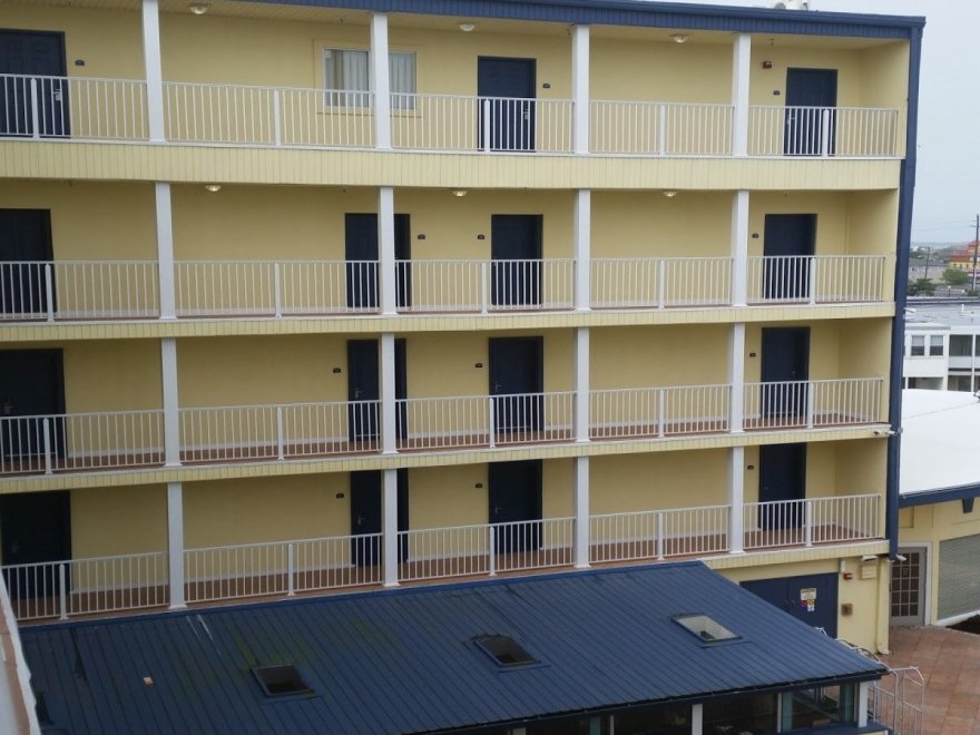 Howard Johnson by Wyndham Ocean City Oceanfront