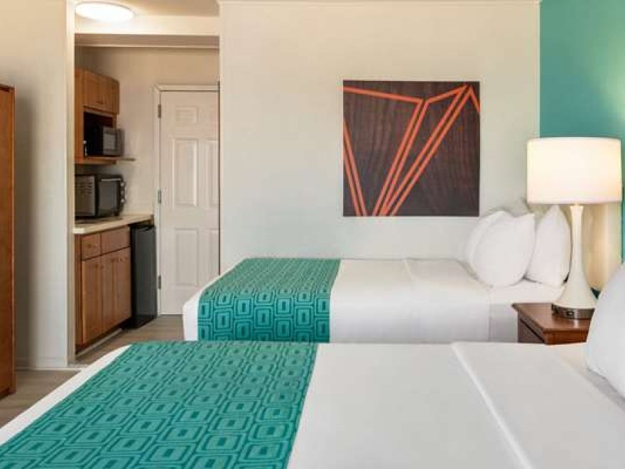 Howard Johnson by Wyndham Ocean City Oceanfront